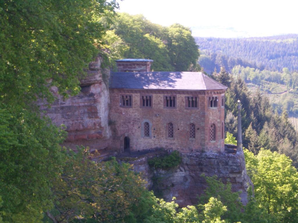 Apartamento Haus Sonnenschein Wiltingen Exterior foto