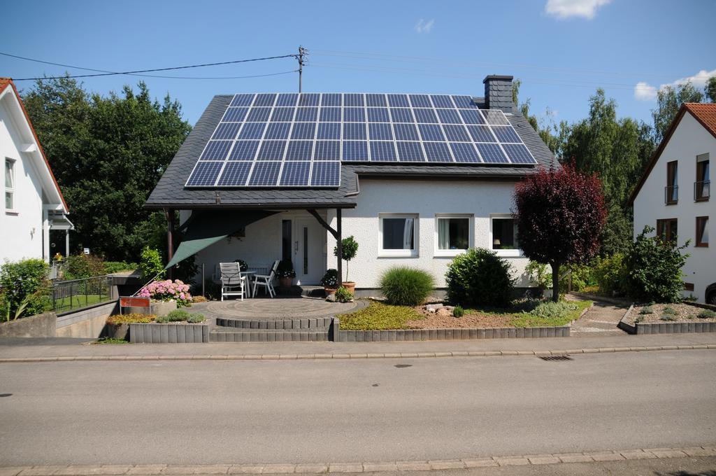 Apartamento Haus Sonnenschein Wiltingen Exterior foto